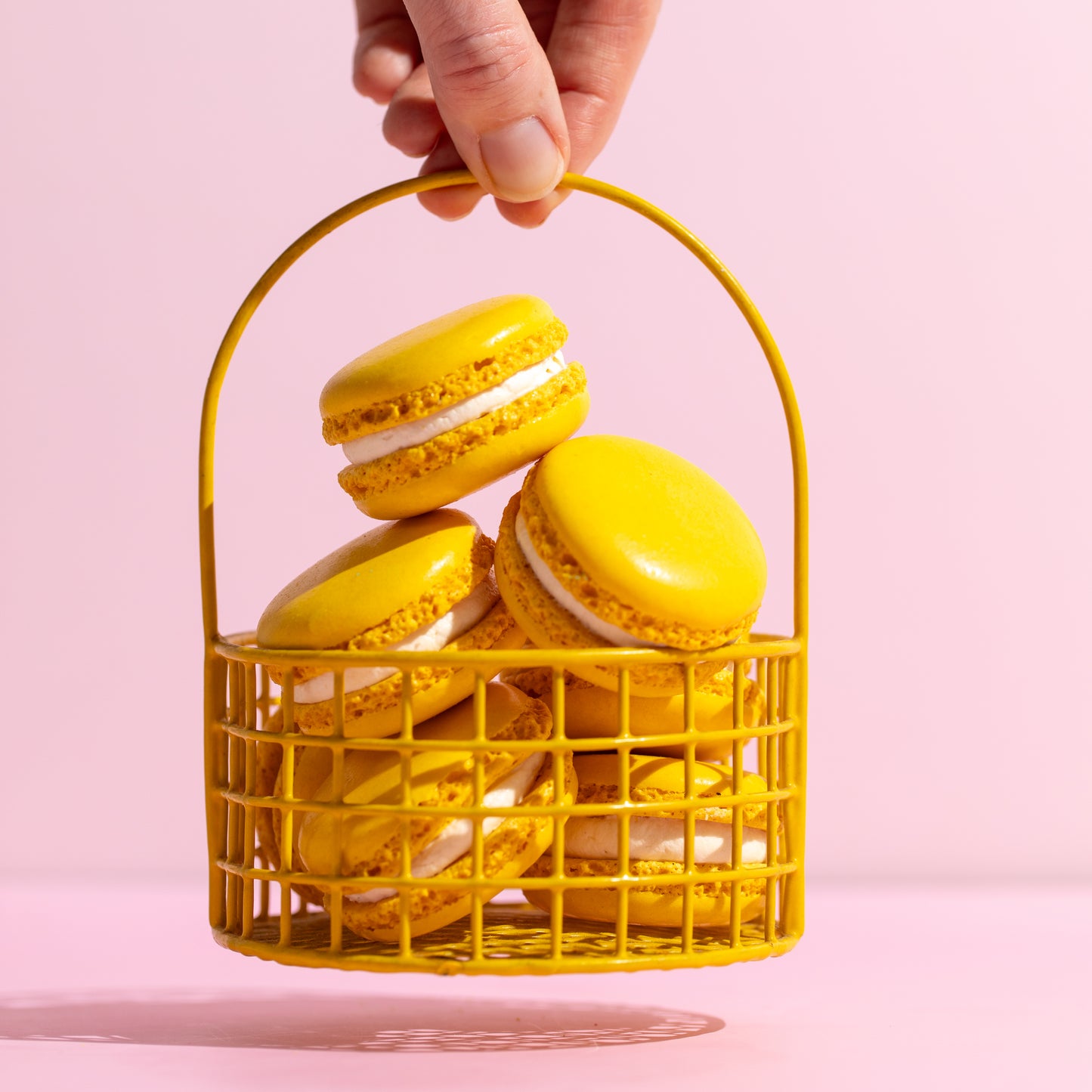 Lemon Macarons (6, 12 or 24)